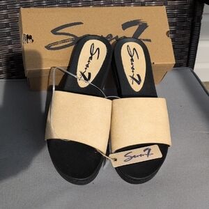 Seven7 Tan and Black Slide Sandals